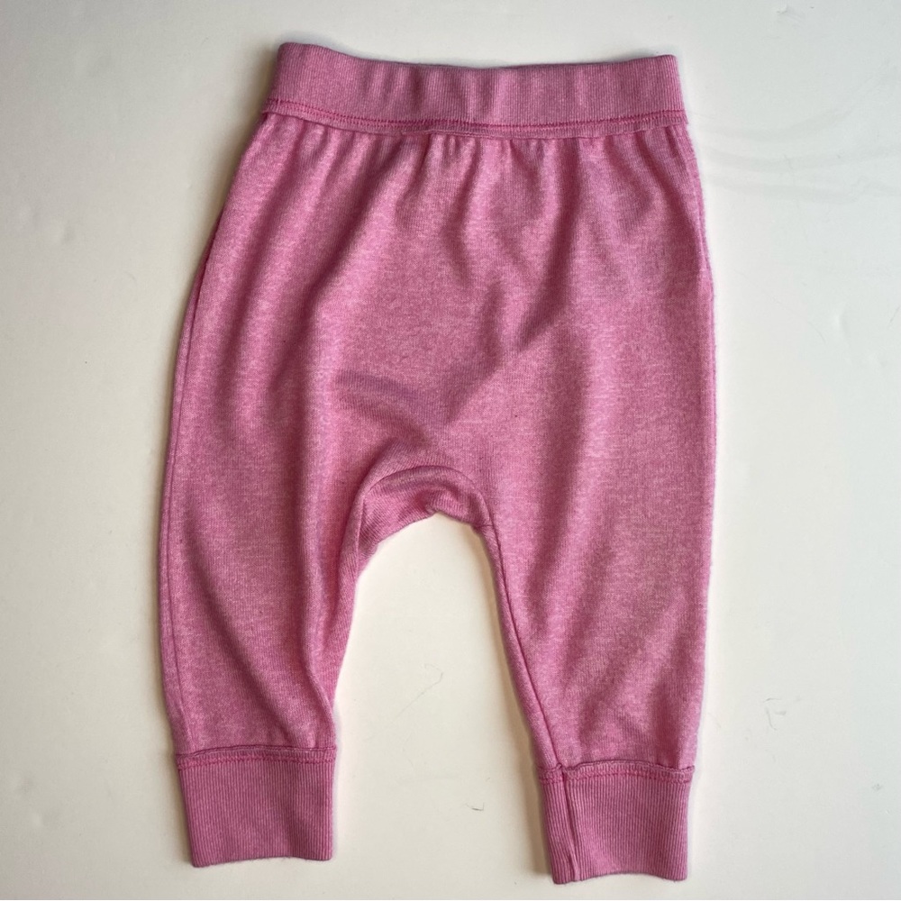 Girls 2 Piece Set Size 18 Months Outfit Sweater Leggings Pink Knit Ruffle shirt - Picture 9 of 9